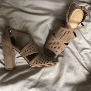 Beige heels